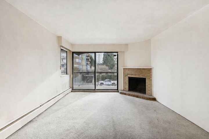 Property Photo: 707 Hamilton Street 205 BC V3M 2M7