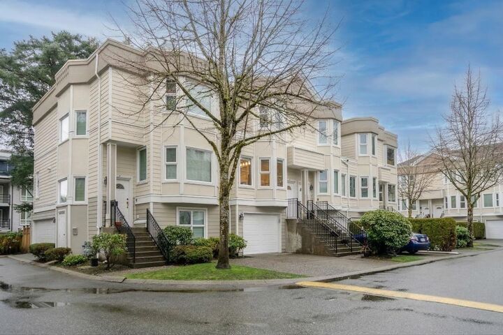 10340 156 Street 10 — photo 1