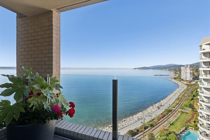 Property Photo: 2250 Bellevue Avenue 9 BC V7V 1C6