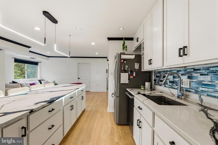 Property Photo:  12403 Braxfield Court 461-7  MD 20852 