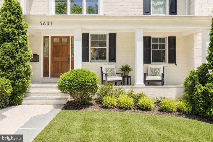 Property Photo:  5601 Vernon Place  MD 20817 