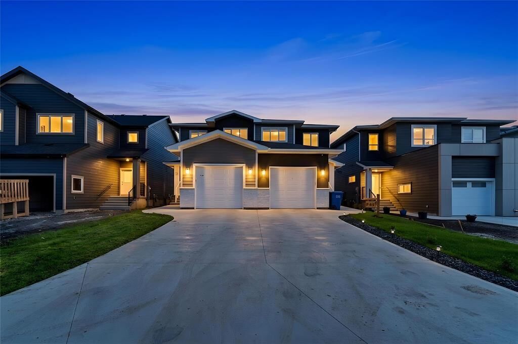 Property Photo:  164 Red Pine Drive  MB R4A 5A4 