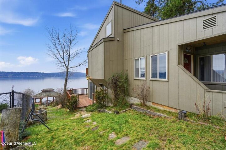 Property Photo:  2395 S Silver Beach Rd  ID 83814 