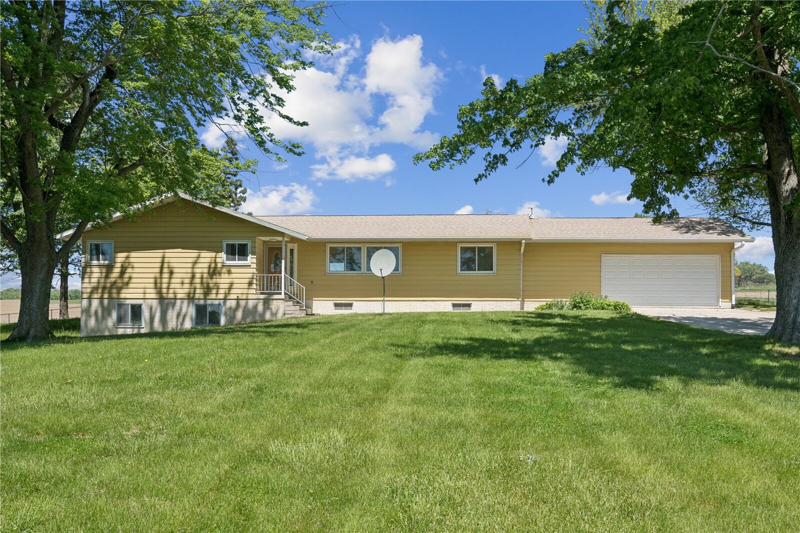 Property Photo:  1347 Pp Avenue  IA 52301 