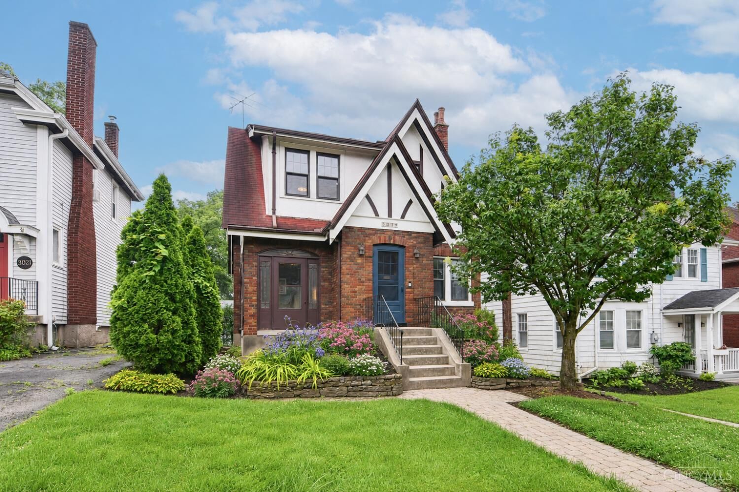 Property Photo:  3019 Gloss Avenue  OH 45213 