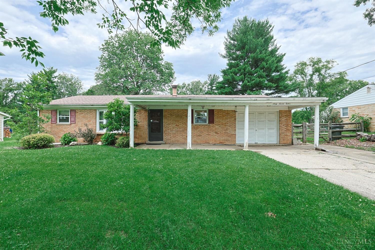 Property Photo: 6712 Wilma Drive OH 45241