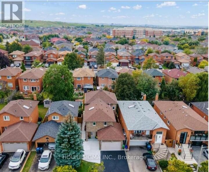 Property Photo:  659 Roselaire Trail 1  ON L5R 3C6 