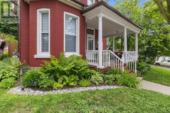 Property Photo: 16 Beecher Street ON K6V 5L9