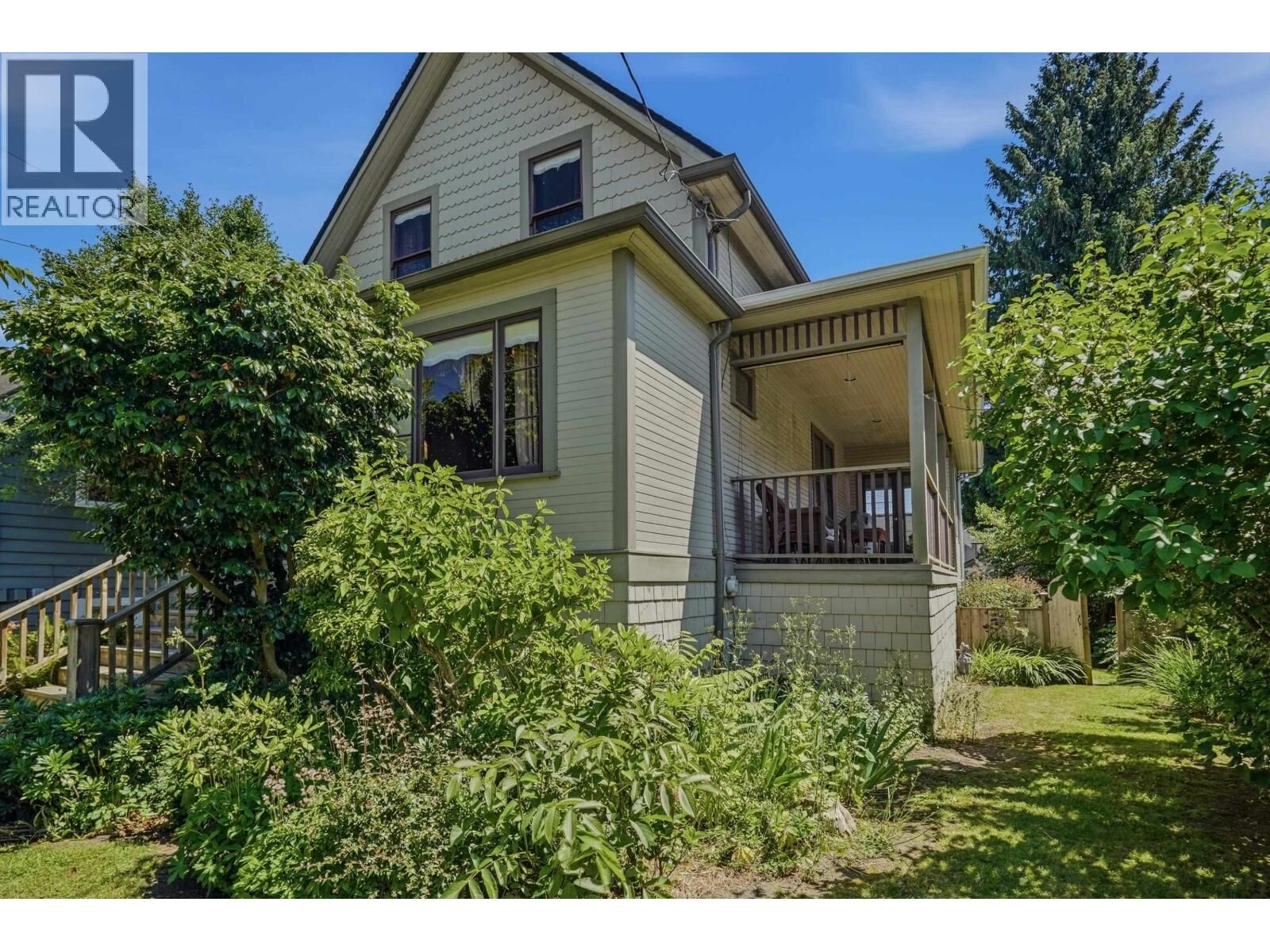 Property Photo:  1010 London Street  BC V3M 3B8 