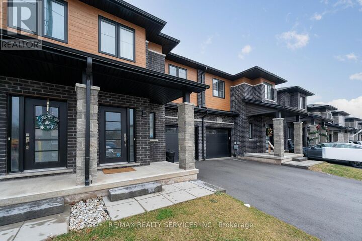 Property Photo:  6763 Cropp Street East  ON L2E 5J8 