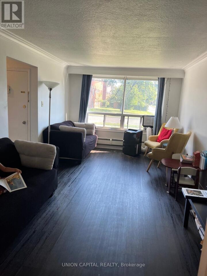 Property Photo:  100 Rajah Street 2  ON M6A 2J3 