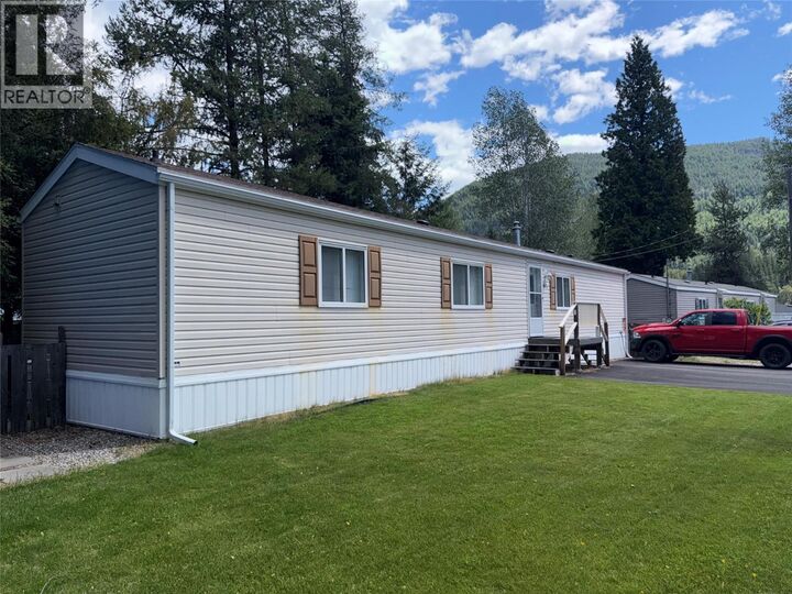 Photo de la propriété: 500 16th Avenue 82B BC V0G 1G0