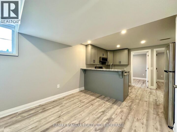 Property Photo: 39 Grove Avenue Lower ON L2P 1C5