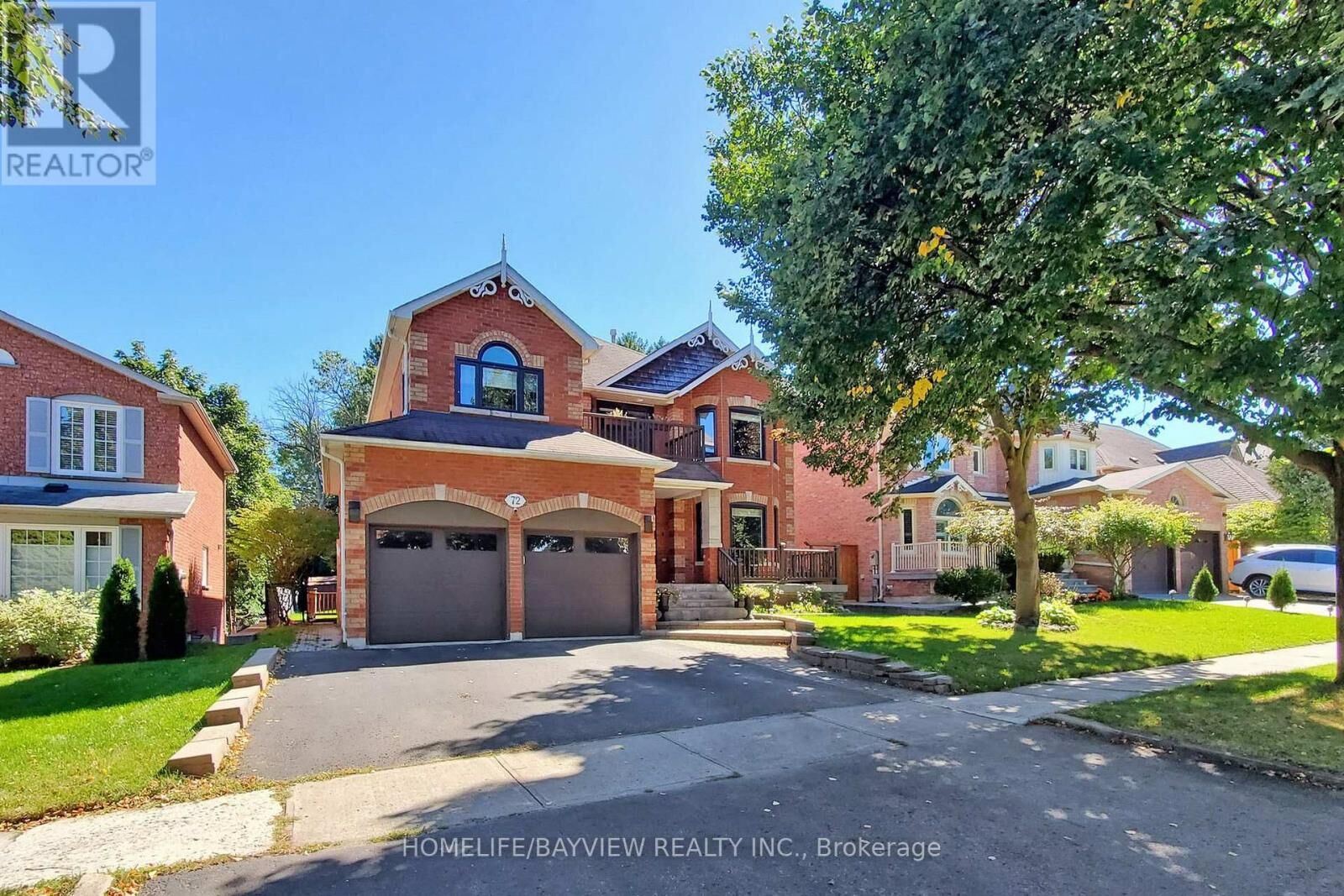 Property Photo: 72 Lensmith Drive ON L4G 6R9
