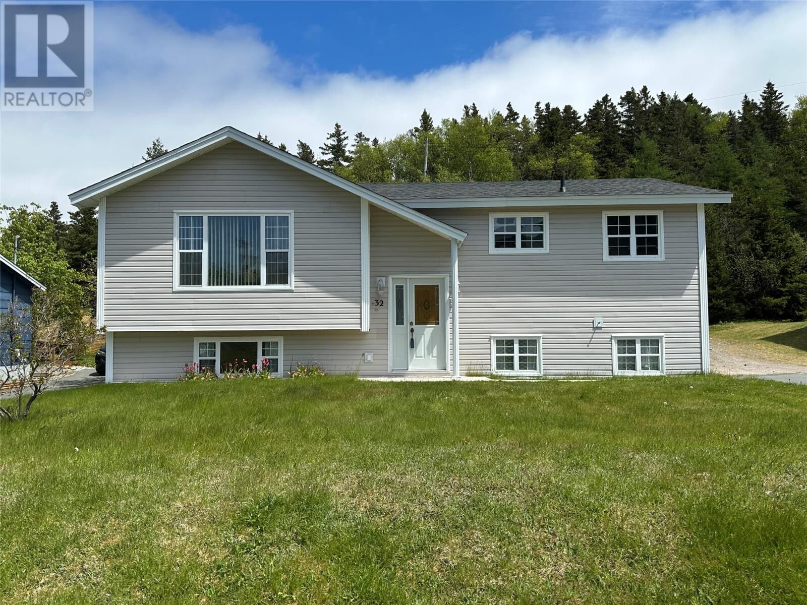 Property Photo: 32 Highland Park NL A0A 2R0