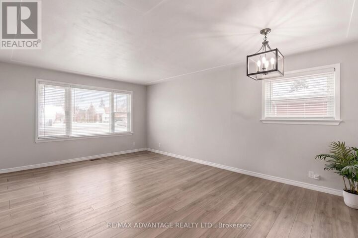 Property Photo: 1920 Duluth Crescent ON N5V 1H7