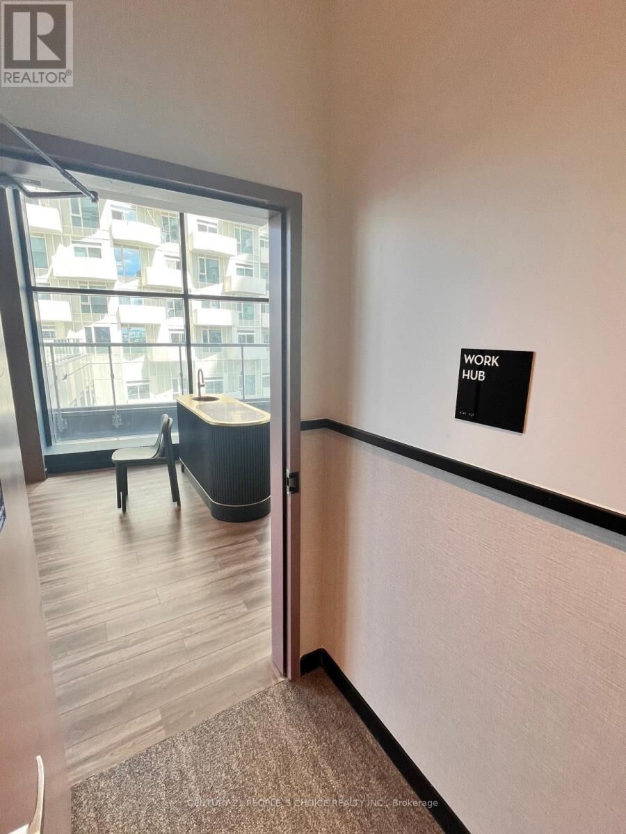 Property Photo: 474 Caldari Road 2510 ON L4K 0R5