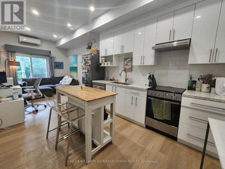 Property Photo:  998 Bloor Street West 4  ON M6H 1L8 