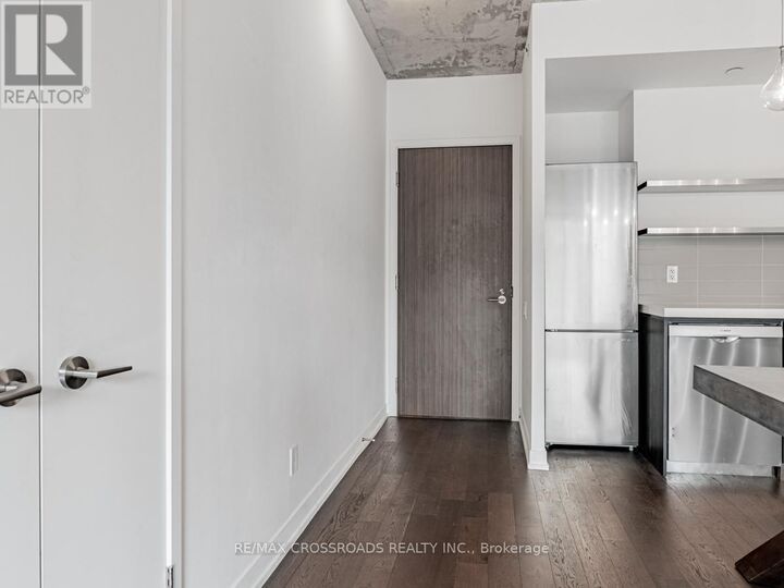 Property Photo:  560 King Street West 524  ON M5V 0L5 