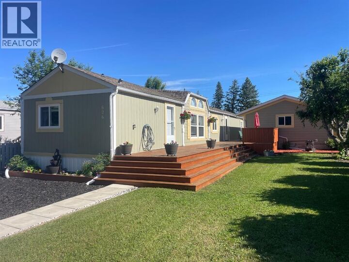 Property Photo:  626 3 Avenue  AB T0J 0B0 