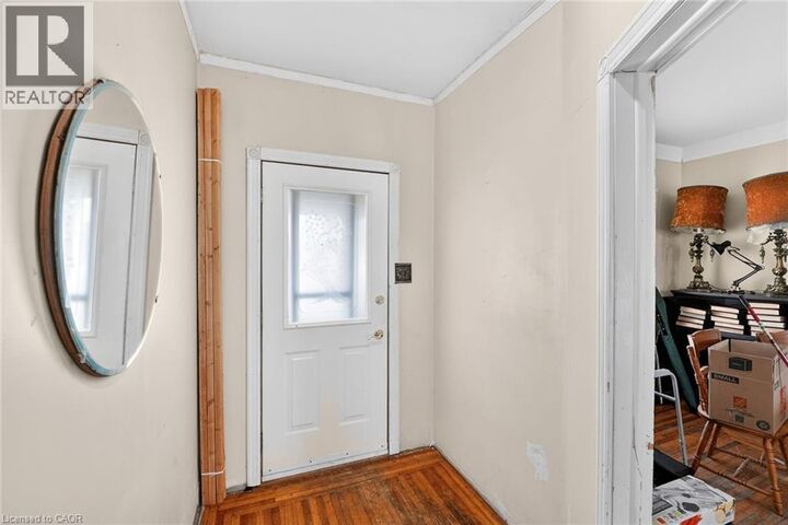 Property Photo:  86 Belview Avenue  ON L8L 7K8 