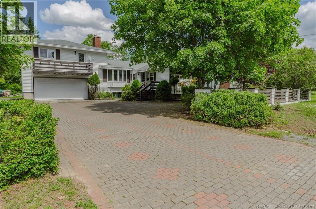 Property Photo:  18 McCarron Drive  NB E2K 4N5 