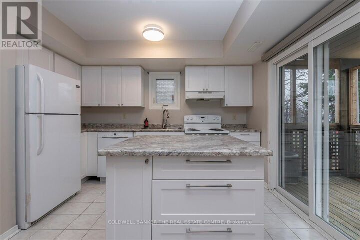 Property Photo:  119 D'Ambrosio Drive 9  ON L4N 7N7 