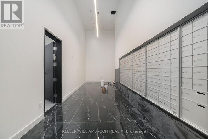 Property Photo:  180 George Street 2109  ON K1N 0G8 