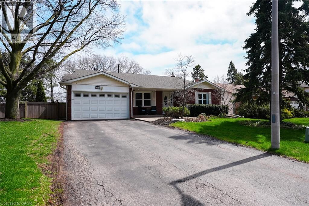 Property Photo: 1266 Lakeview Drive ON L6H 2M8