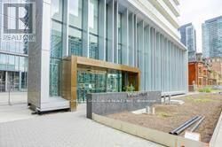 Property Photo:  50 Charles Street East 4703  ON M4Y 0C3 