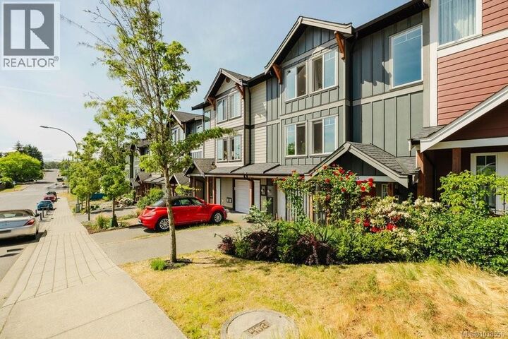 Property Photo: 485 Stirling Avenue BC V9R 5R5