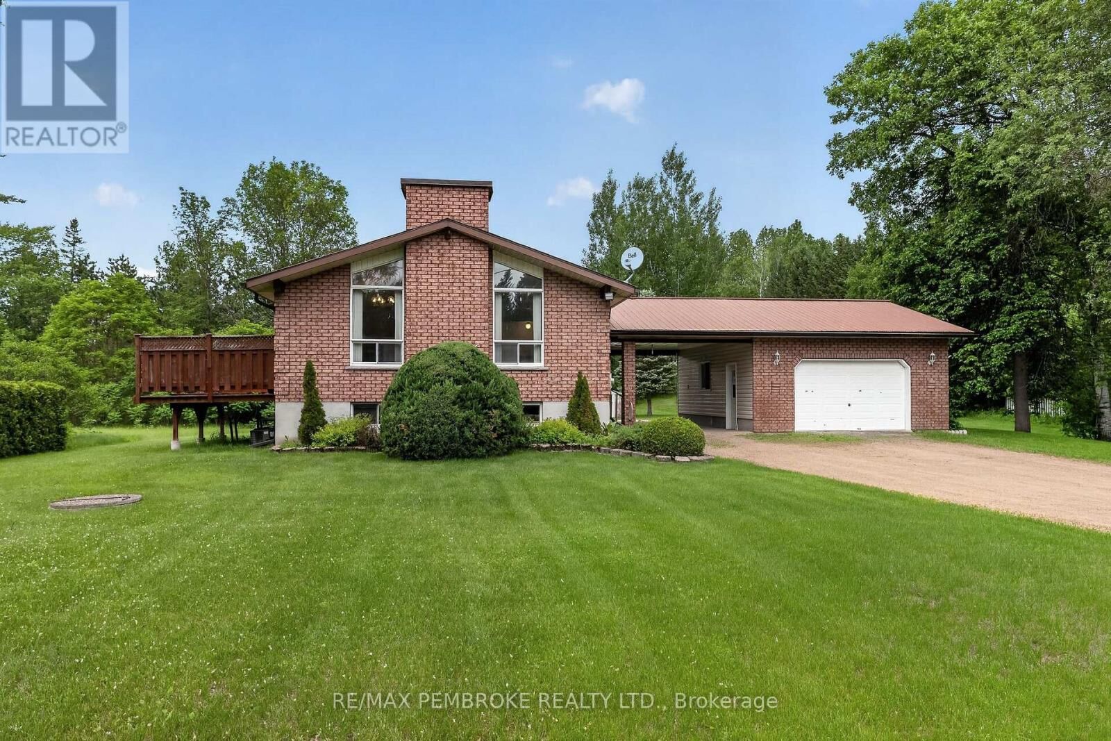 Property Photo:  66 Sandy Beach Road  ON K8A 6W8 