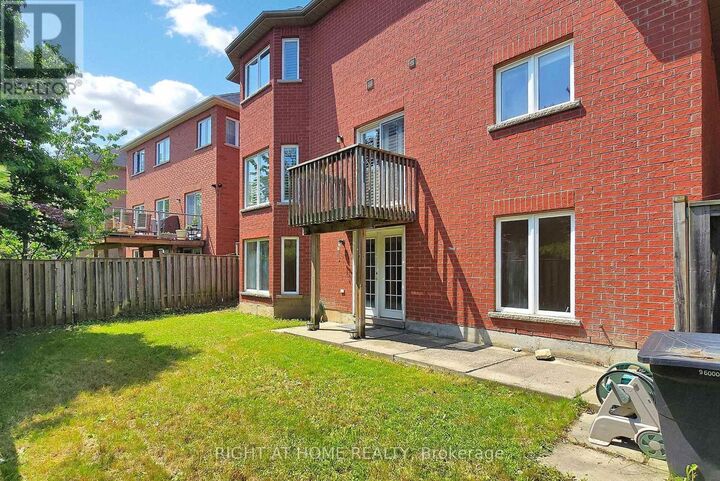 Property Photo: 47 Medoc Place ON L4J 8Y9