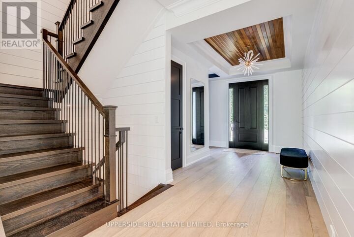 Property Photo: 152 Wells Street ON L4G 1T7