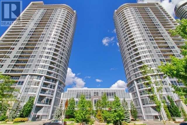 Property Photo: 181 Village Green Square 2821 ON M1S 0K6