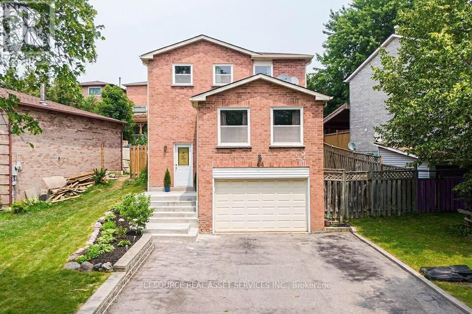 Property Photo: 44 Adams Drive Upper ON L1S 5W5