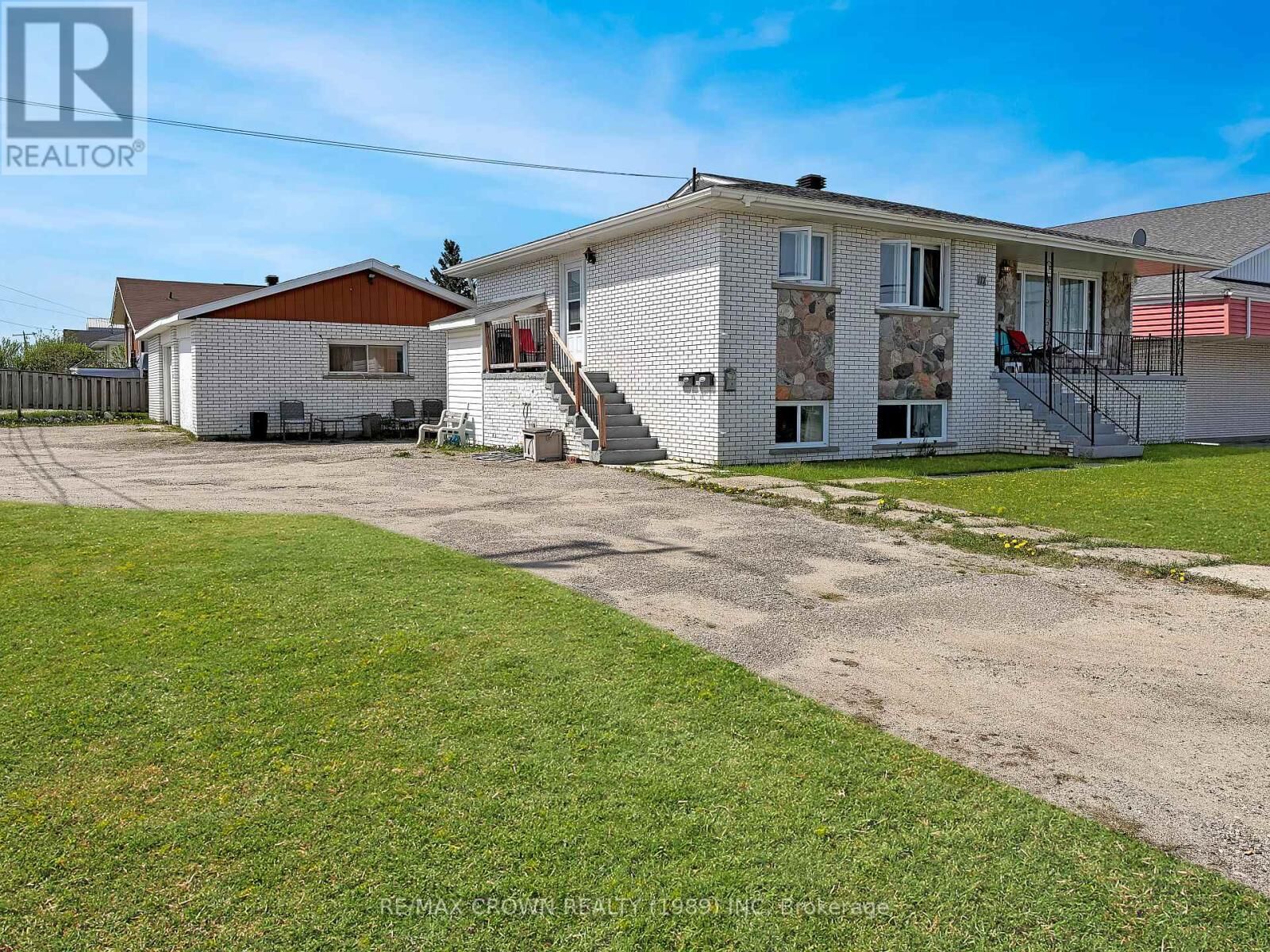 Property Photo: 117 Brunetville Road ON P5N 2G6