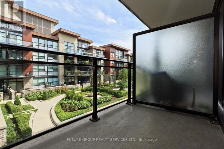 Property Photo: 1575 West Lakeshore Road West 262 ON L5J 0B1