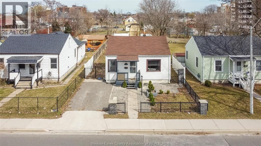 Property Photo: 744 McDougall Street ON N9A 1L8