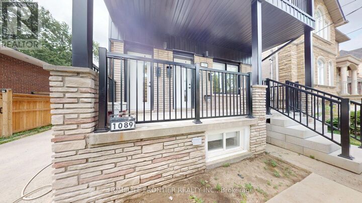 Property Photo:  1089 Glencairn Avenue 2 (Main)  ON M6B 2B1 