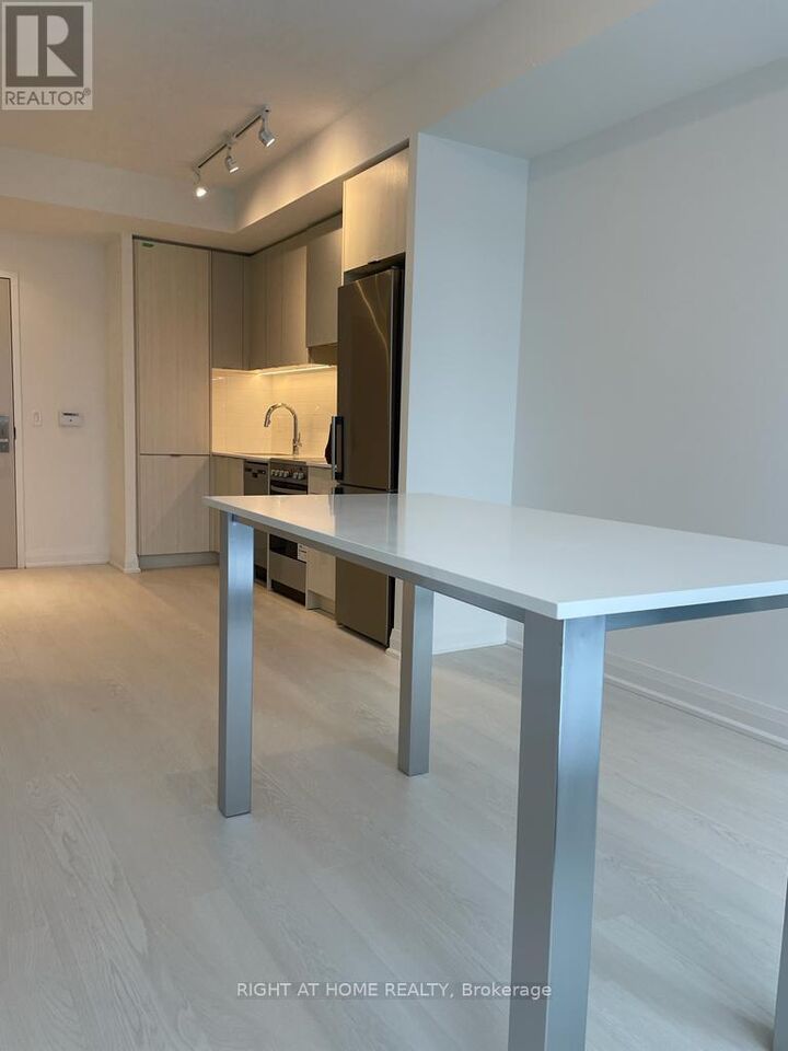 Property Photo: 10 Gibbs Road 1003 ON M9B 6L6