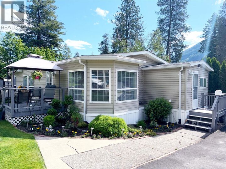 Property Photo: 500 16th Avenue 50 BC V0G 1G0