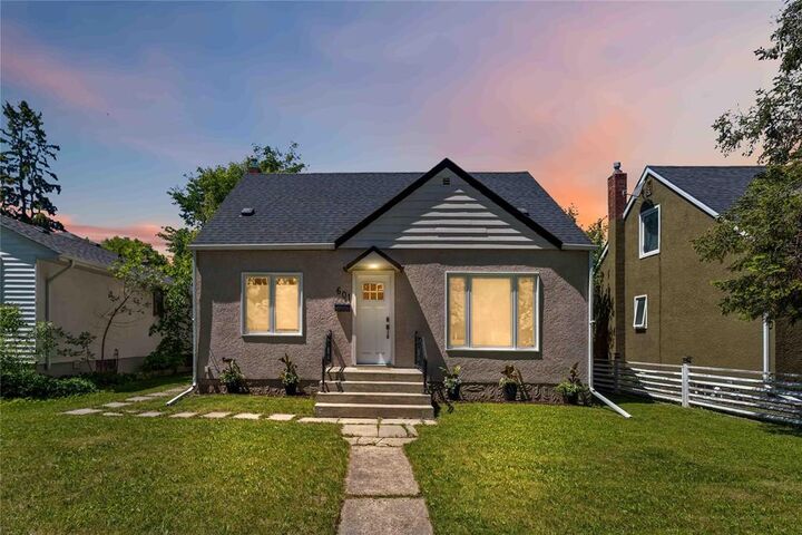 Property Photo: 601 Beaverbrook Street MB R3N 1N5