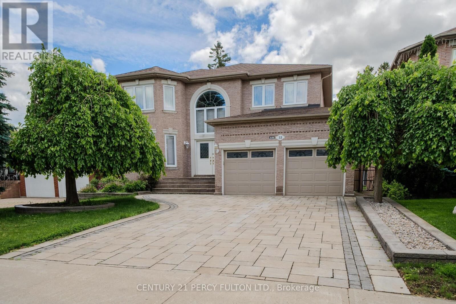 Property Photo: 53 Linwood Avenue ON M1S 1H3