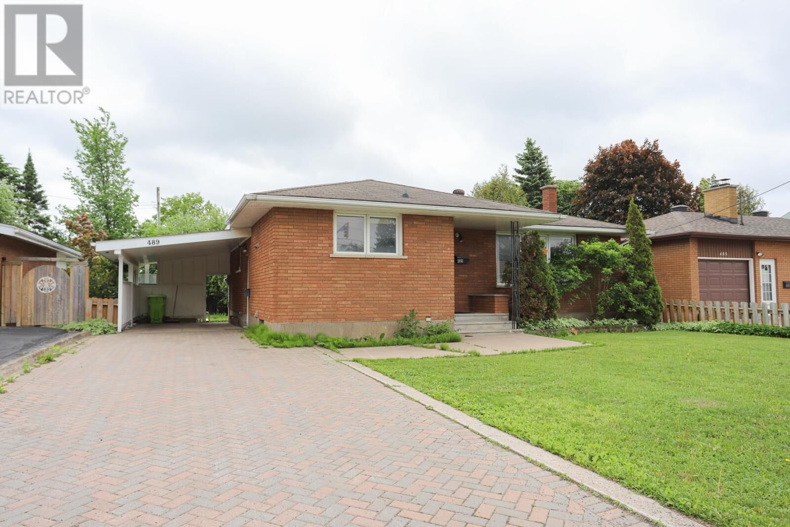 Photo de la propriété:  489 McNabb St  ON P6B 1Z2 
