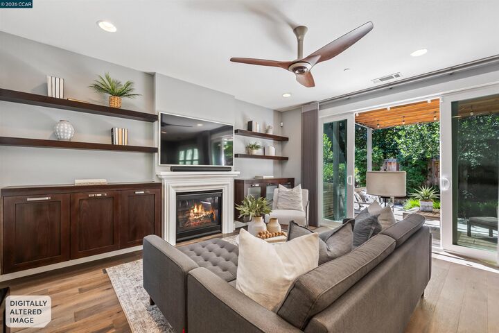 Property Photo: 18 Brookstone Ln CA 94526