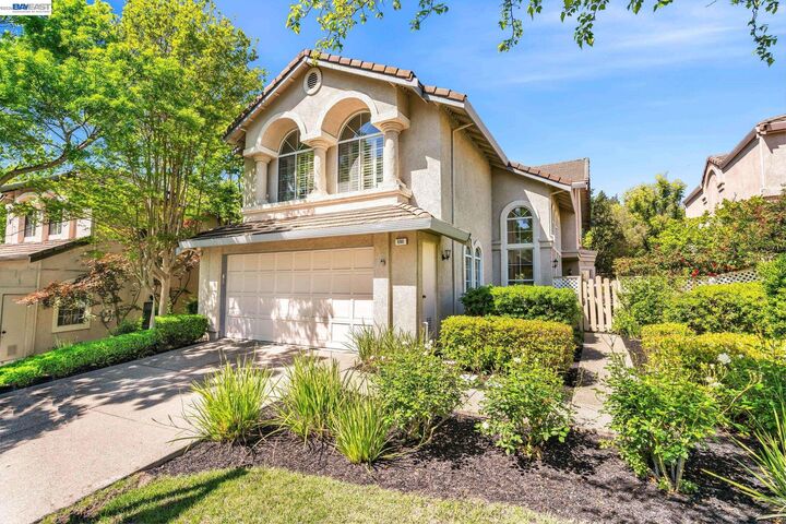 Property Photo:  690 Glasgow Cir  CA 94526 