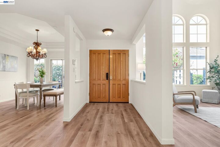 Property Photo:  690 Glasgow Cir  CA 94526 
