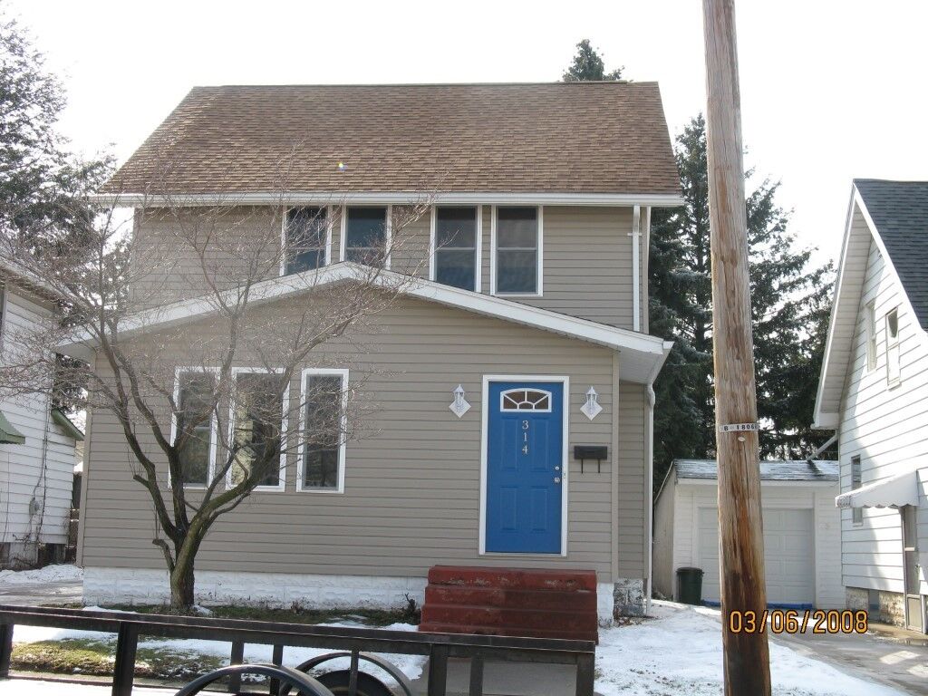 Property Photo:  314 Sanford Place  PA 16511 