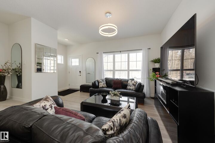 Property Photo:  5181 Edgemont Boulevard NW  AB T6M 1J8 